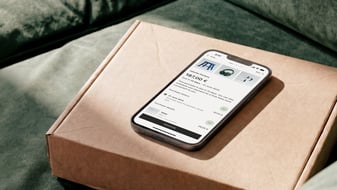 a phone with an open Riverty app 